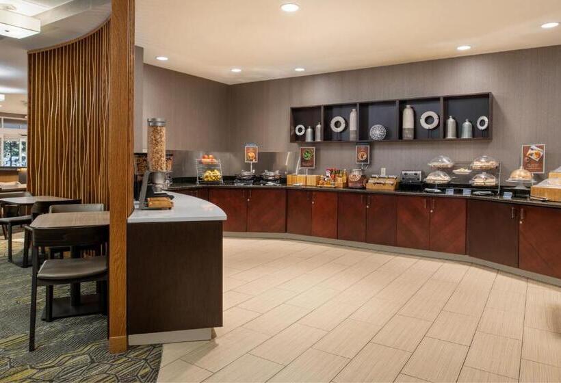 هتل Springhill Suites Portland Airport