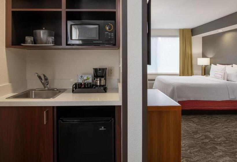 هتل Springhill Suites Portland Airport