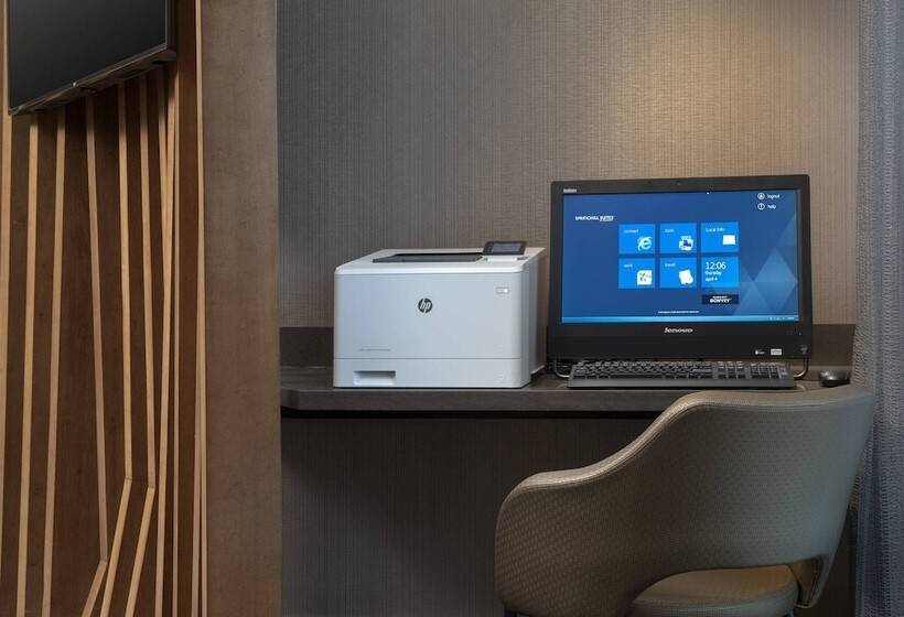 هتل Springhill Suites By Marriott Portland Hillsboro