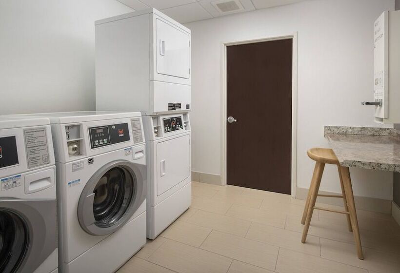 هتل Springhill Suites By Marriott Portland Hillsboro