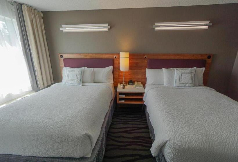 هتل Springhill Suites By Marriott Savannah Midtown