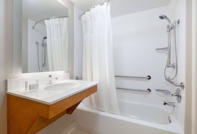 هتل Springhill Suites By Marriott Williamsburg