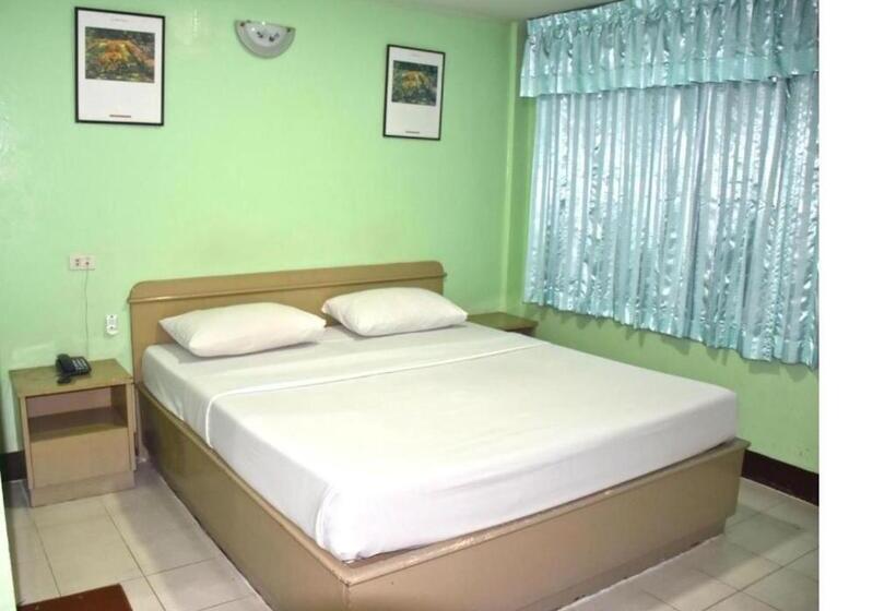 Fotos del hotel Woodlands Inn: 1 Fotos del hotel Woodlands Inn: 1