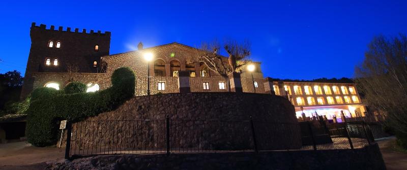 La Figuerola Hotel & Restaurant