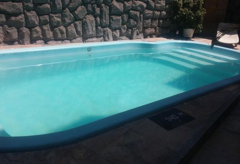 اقامتگاه Rede Andrade Coimbra