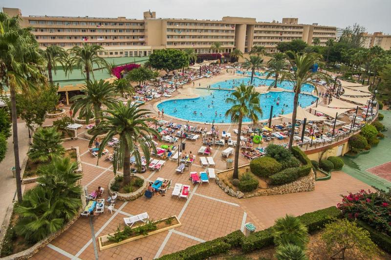 استراحتگاه Club Cala Romani