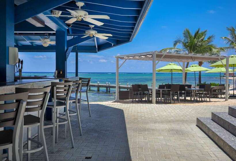 Wyndham Reef Resort, Grand Cayman