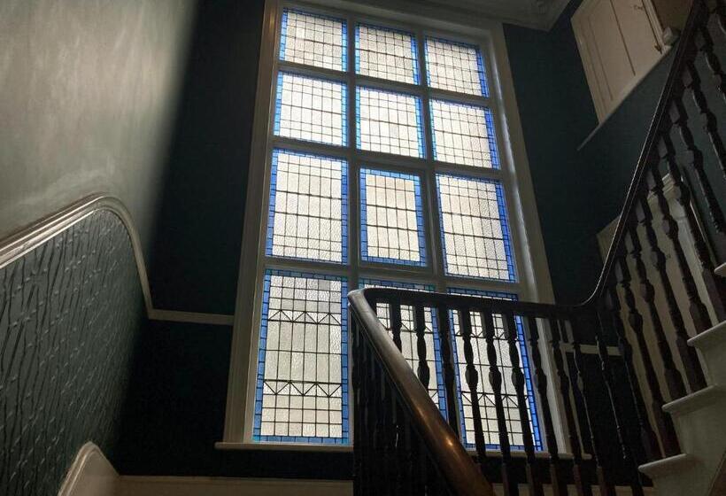 تختخواب و صبحانه 15 Grosvenor