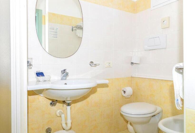 هتل Caravel B&b