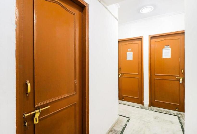 Hotel Flagship Maurya Residency