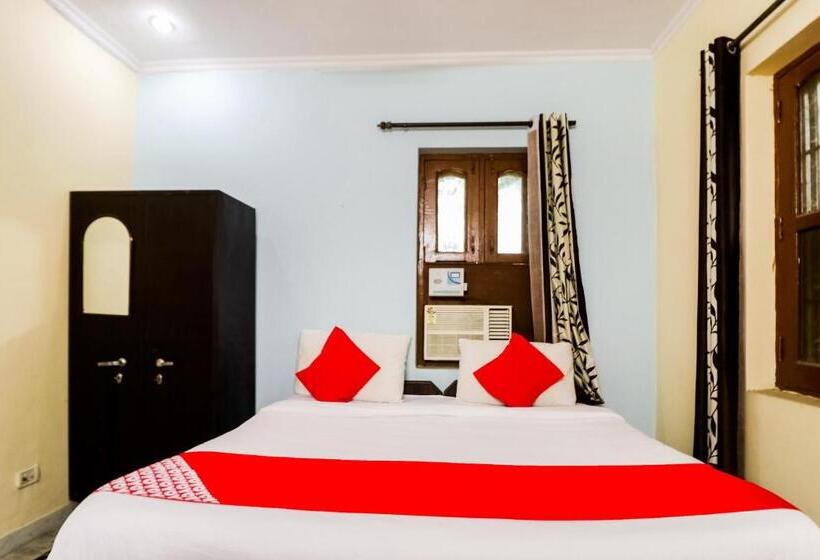 Hotel Flagship Maurya Residency