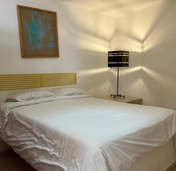 هتل Inmotega   Suites Tg