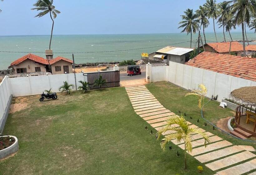 هتل Isamar Front Beach