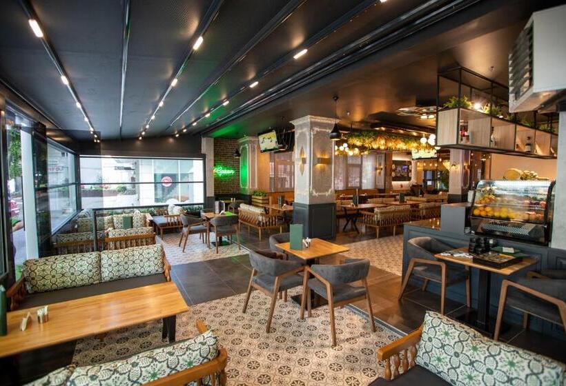 Fotos del hotel The Green:  40