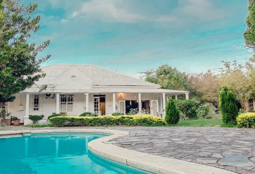 بنسيون Ebony Lodge