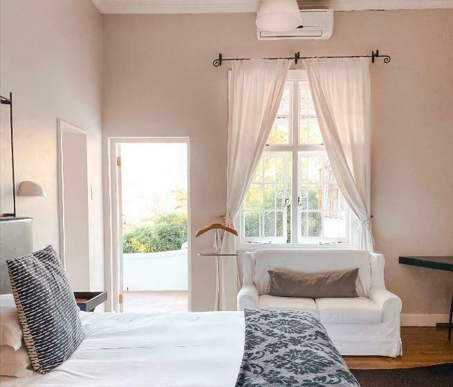 بنسيون Ebony Lodge