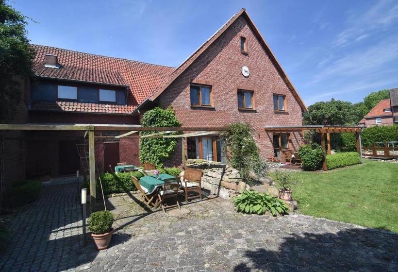 فندق صغير Gasthaus Deutsches Haus Garni