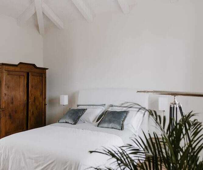 ベッドアンドブレックファースト Borgo Piani   Camere Di Charme