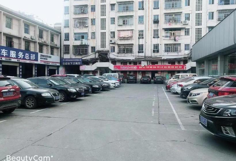 בית מלון כפרי 7 Days Premium Yichun Gaoshi Road Branch