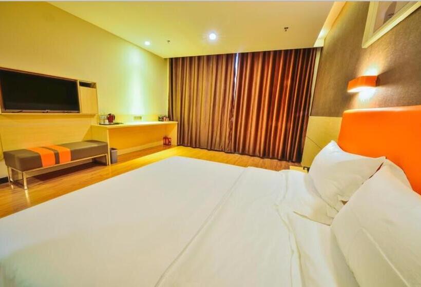 Hotel 7days Premium Shihezi Development Zone Branch