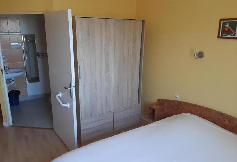 酒店 Home Des Pins Sarl