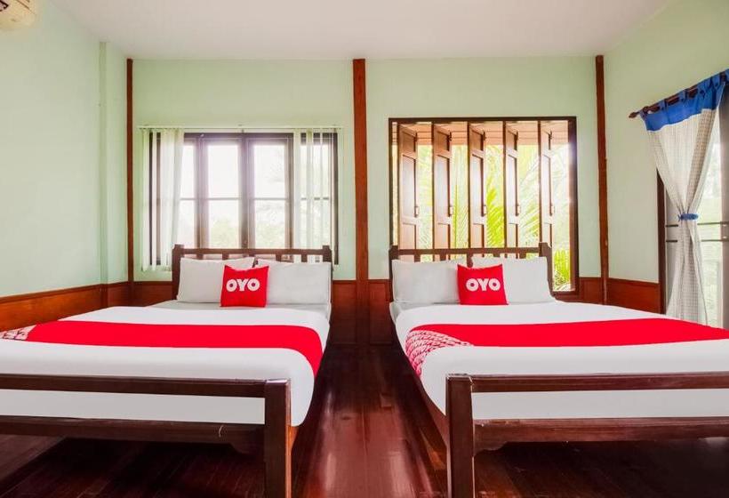 هتل Oyo 1026 The House Amphawa
