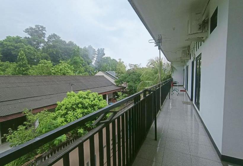 هتل Oyo 3748 Rn Guest House