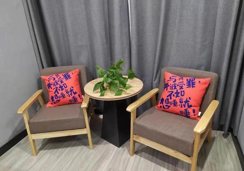 Jun Hotels Suqian Muyang Baimeng Logistics Park