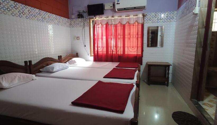 پانسیون Shree Katyayani Residency