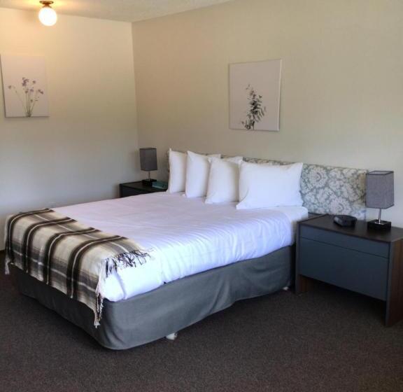 Christina Lake Motel And Rv Park