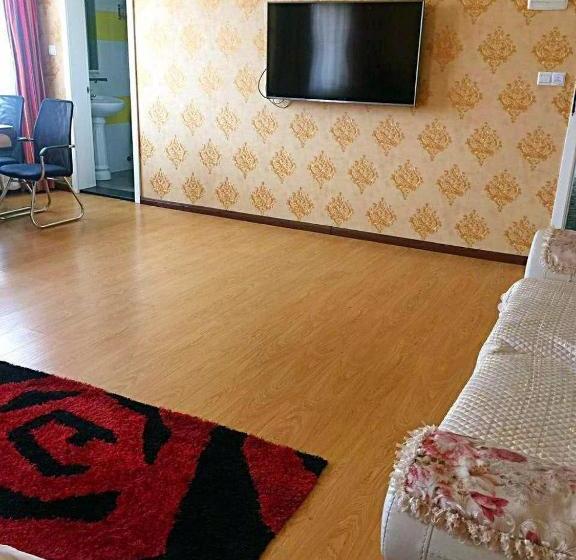 Отель 7days Inn Jixian County Road