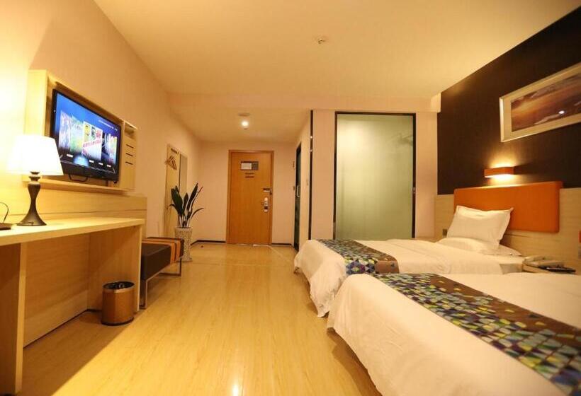 Hotel 7days Premium Deyang Shifang Square Branch