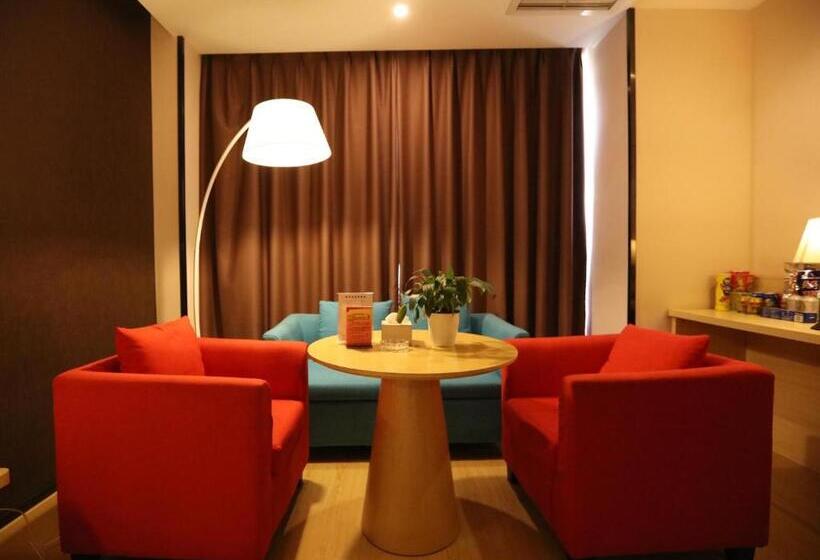 Hotel 7days Premium Deyang Shifang Square Branch