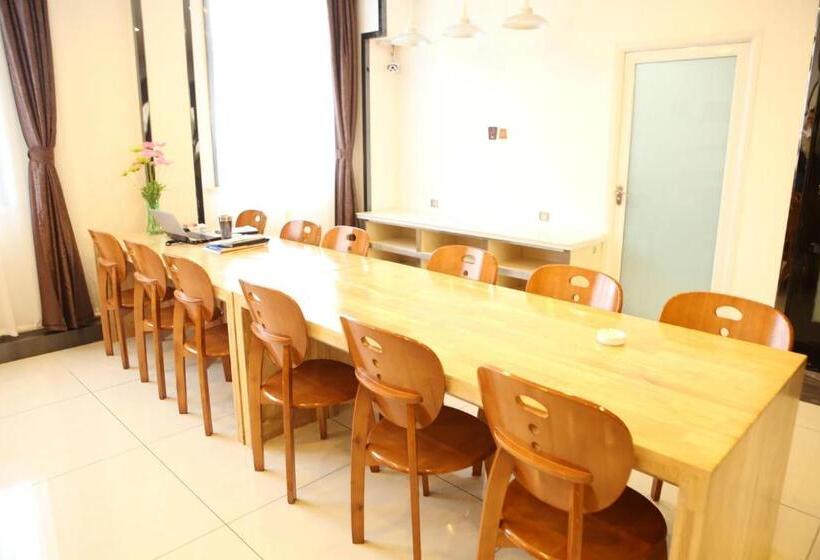 فندق 7days Premium Shihezi Recreation Plaza Merino Museum