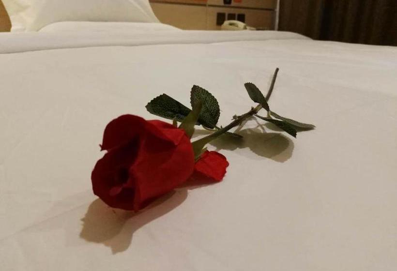 בית מלון כפרי 7days Premium Tengzhou Middle College Road High Speed Rail Station