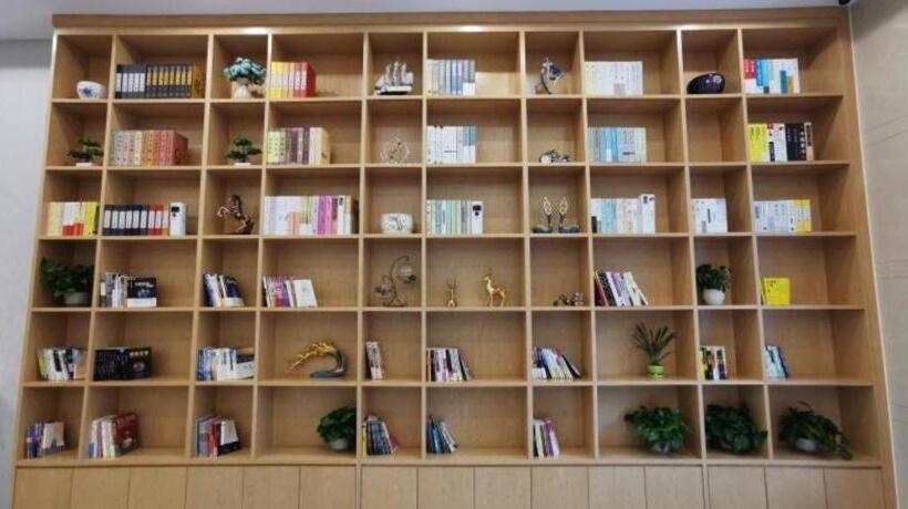 هتل Greentree Inn Ganzhou Gan County Bus Station