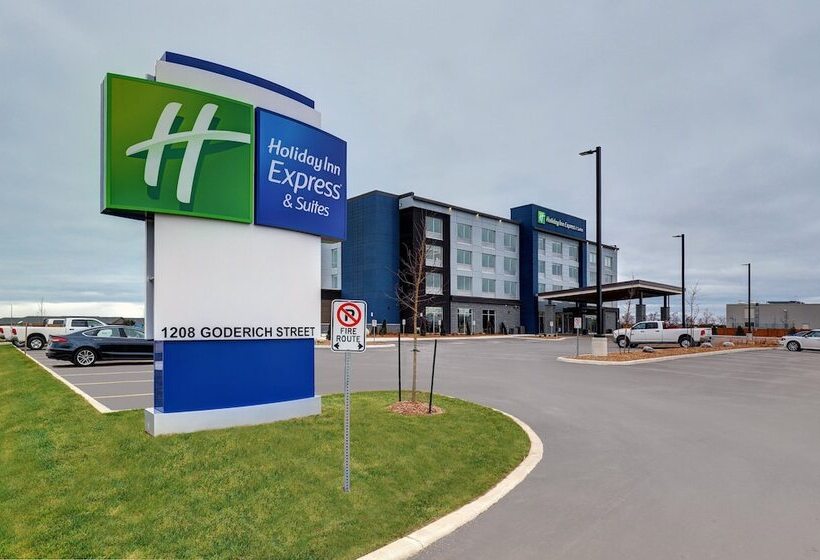 בית מלון כפרי Holiday Inn Express & Suites   Port Elgin