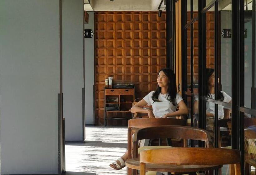 هتل Jw Naungan Coliving