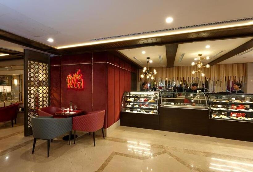 هتل Ramada By Wyndham Lahore Gulberg Ii