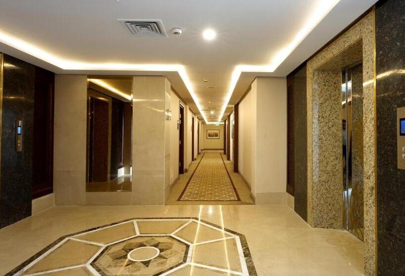 هتل Ramada By Wyndham Lahore Gulberg Ii