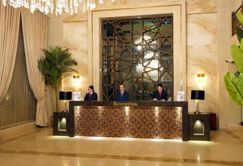 هتل Ramada By Wyndham Lahore Gulberg Ii