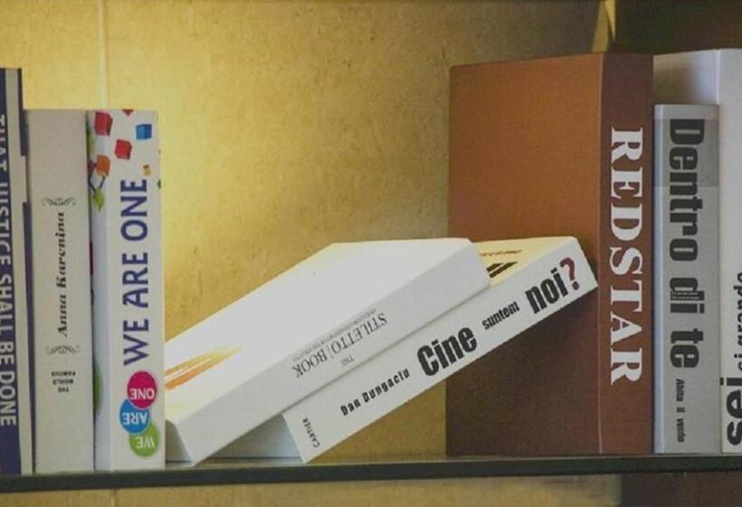 Lavande Hotel Neijiang High Speed Railway Station Peace Plaza