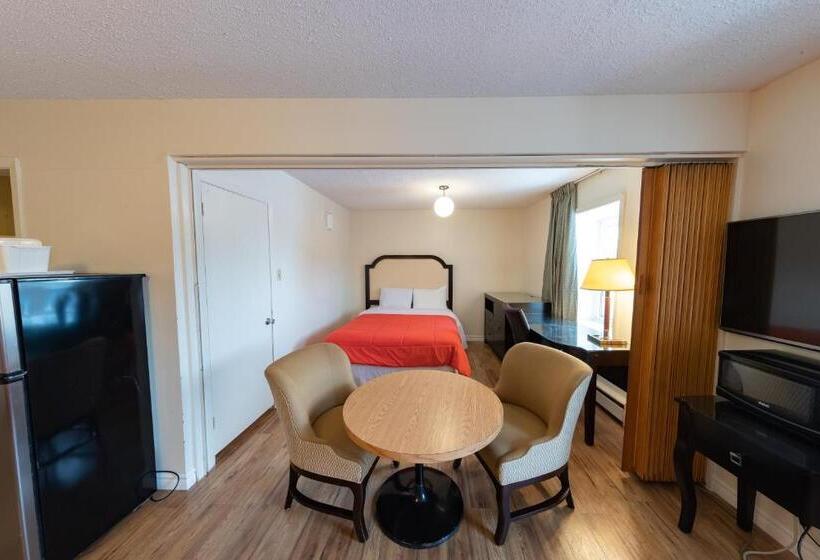 مُتل Choice Inn By The Falls