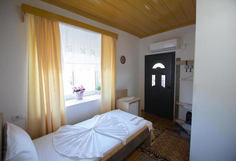 پانسیون The Mosaic House   Shtepia Me Mozaik