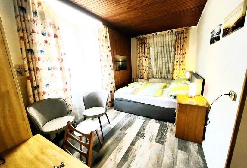تختخواب و صبحانه City Center Hotel Garni Cuxhaven