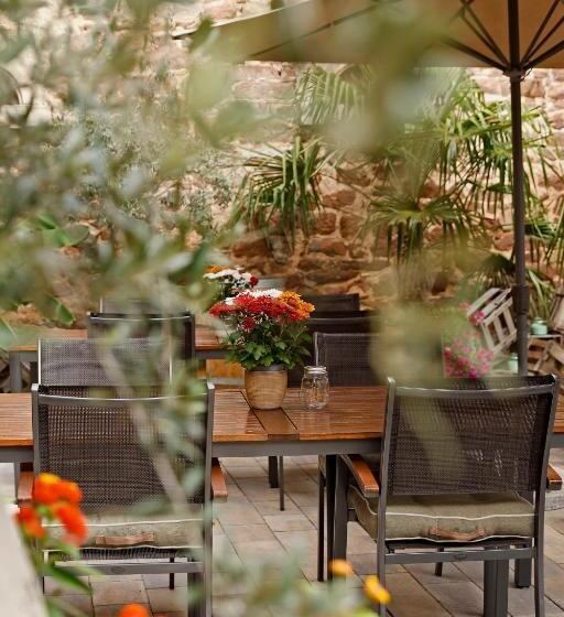 مبيت وإفطار Vinotel Weinstrasse