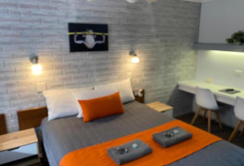 Creswick Motel