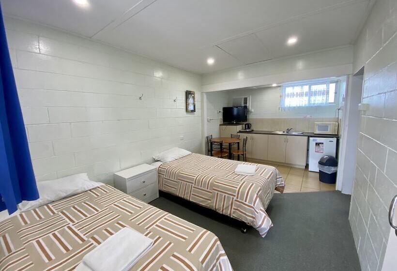 Golden Grain Motel