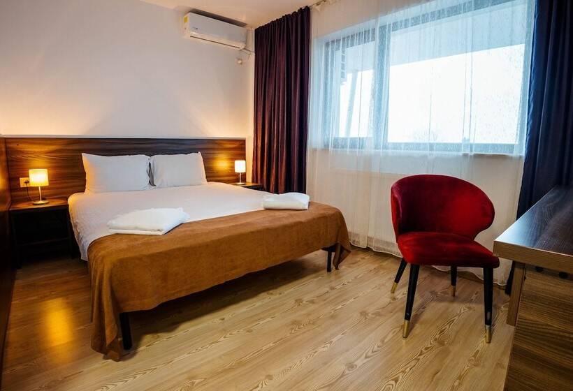 هتل Bliss Inn Tunari