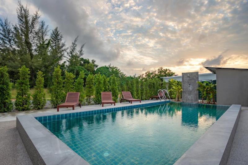 هتل Malinee Resort
